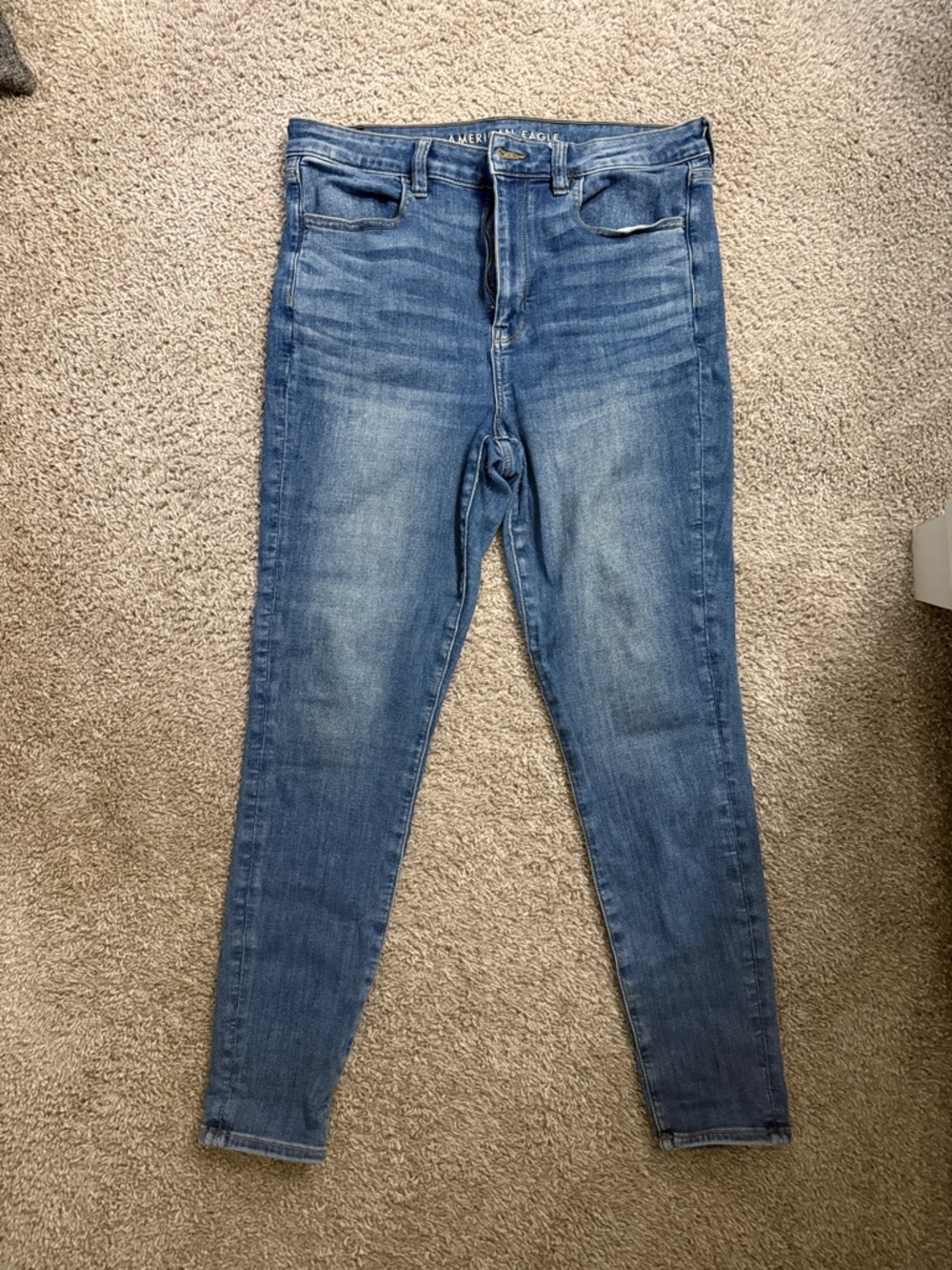 American Eagle Outfitters Women’s Skinny Jeans - Medium Blue Wash